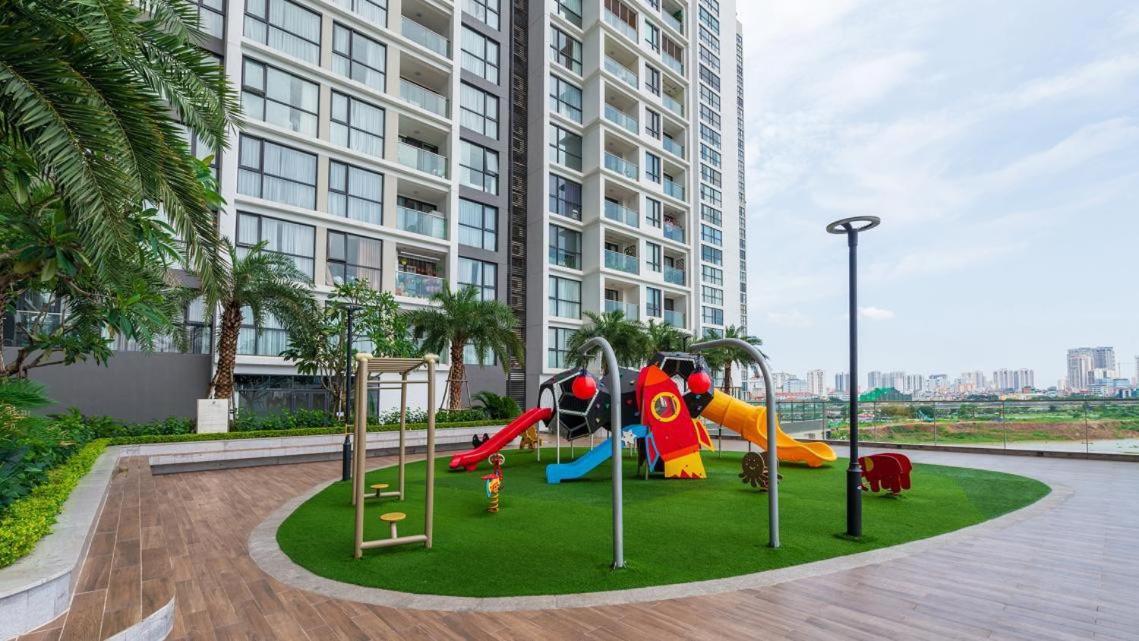 Appartement Vinhomes Skylake Luxury 3 Br